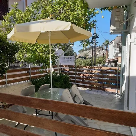 Falopa Apartments Parga Room photo